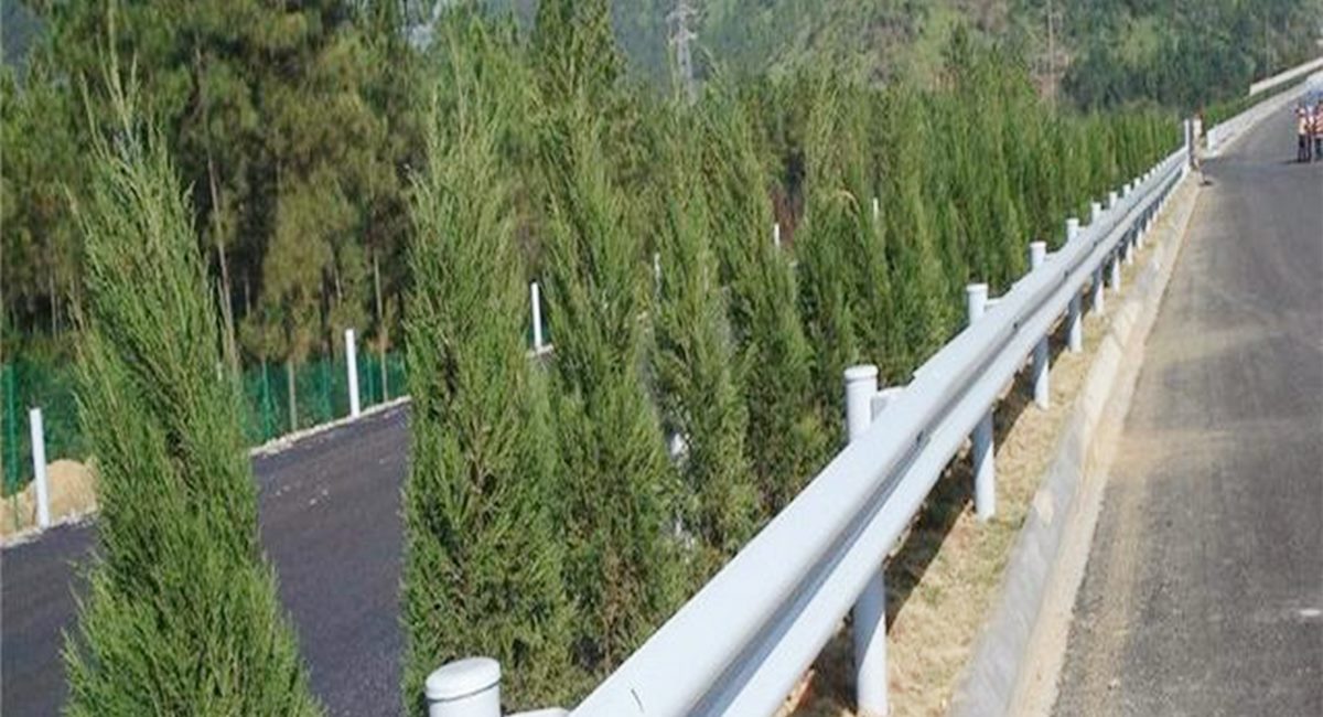 波形护栏板、墟落蹊径护栏、单波护栏板1277星际电子游戏加工定制