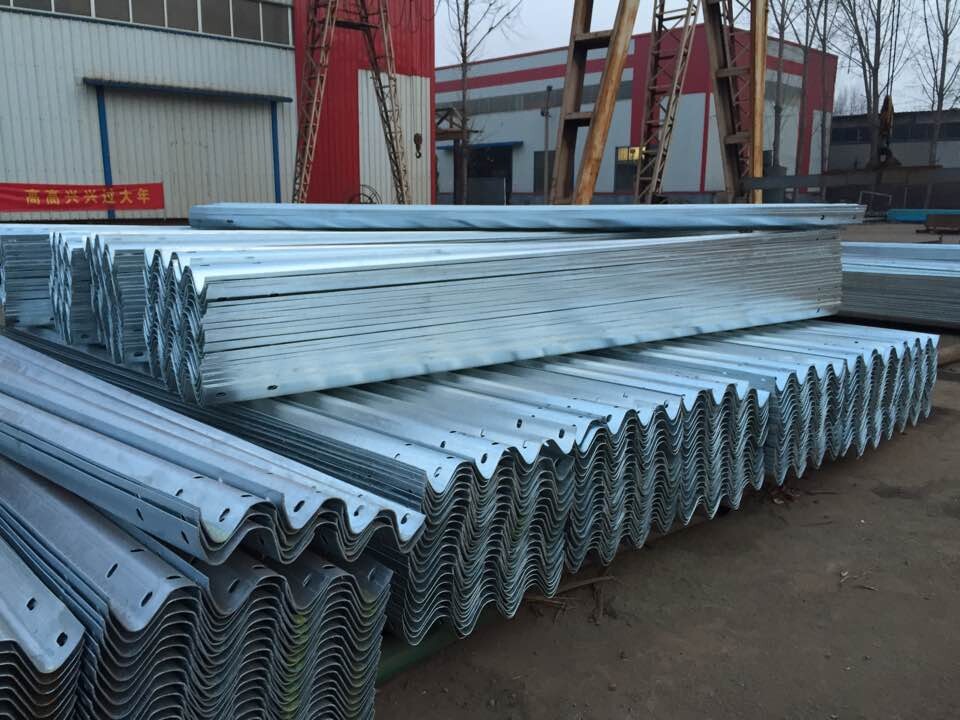 波形护栏板制作流程是怎么样的？？？？？